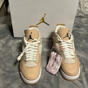 Air Jordan 4 Retro, size 8.5, shimmer